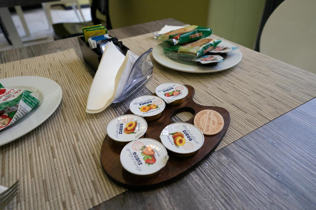 Sweet Central Hotel Καζέρτα Εξωτερικό φωτογραφία