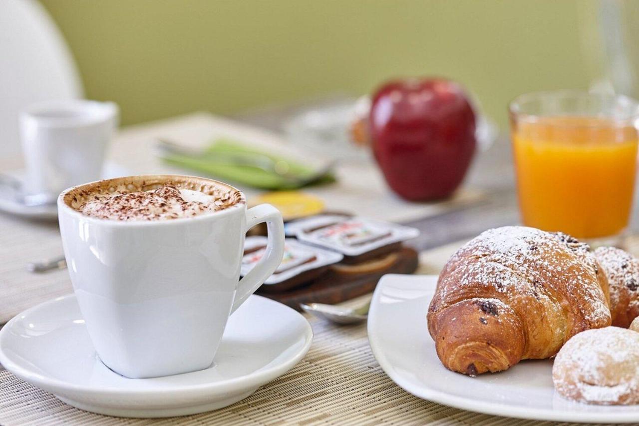 Sweet Central Hotel Καζέρτα Εξωτερικό φωτογραφία